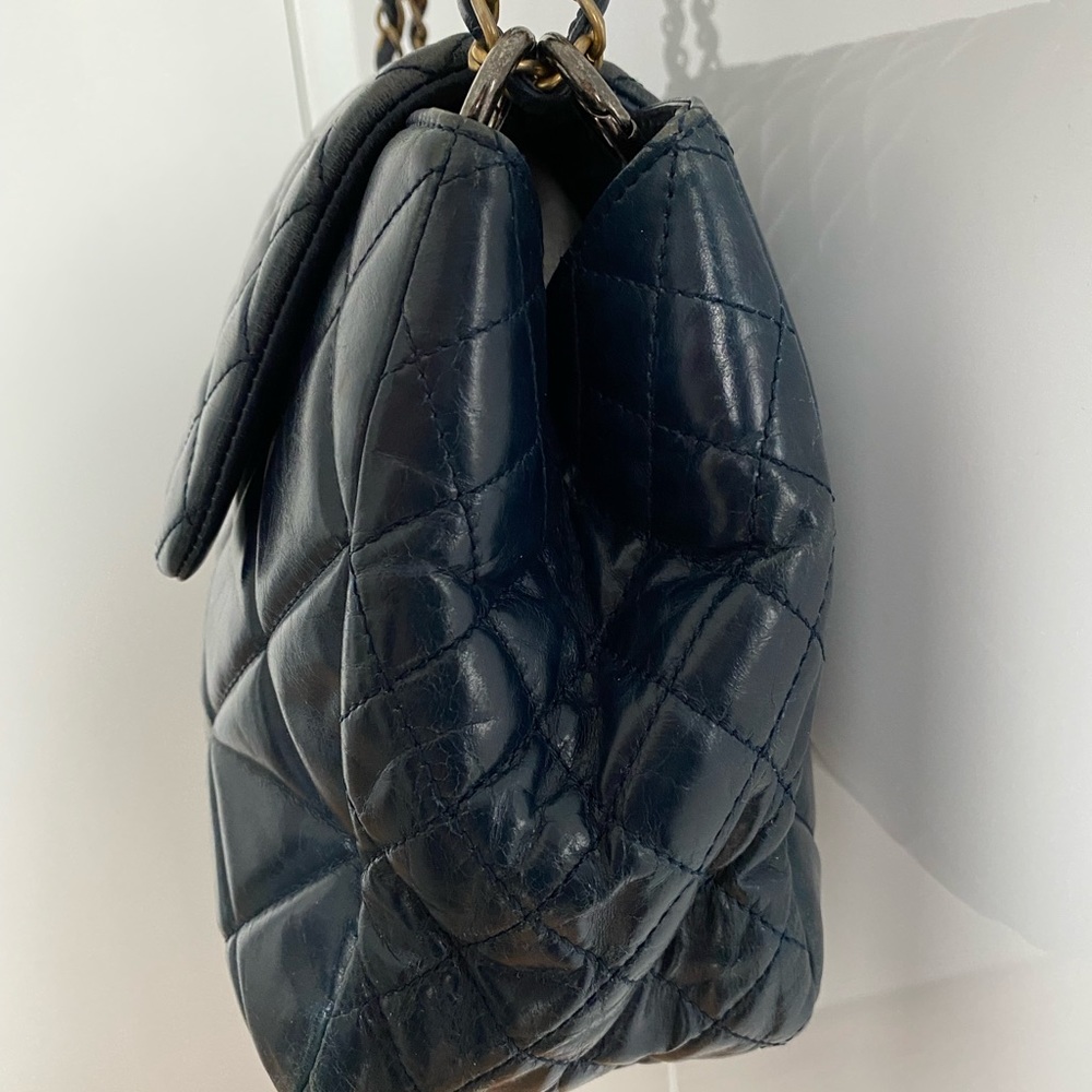 Chanel 15s accordion navy blue crinkled calfskin crossbody/shoulder flap bag - Picture 5 of 15